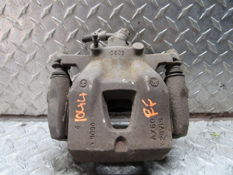 97 98 99 00 01 TOYOTA CAMRY RIGHT PASSENGER FRONT BRAKE CALIPER AX60-28V15