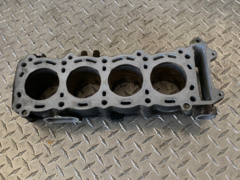 98 Suzuki GSXR 600 SRAD Engine Motor Piston Cylinders Block Jug GSXR600