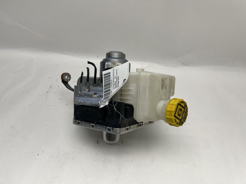 2017-2019 ALFA ROMEO GIULIA POWER BRAKE BOOSTER W/ MASTER CYLINDER PUMP OEM
