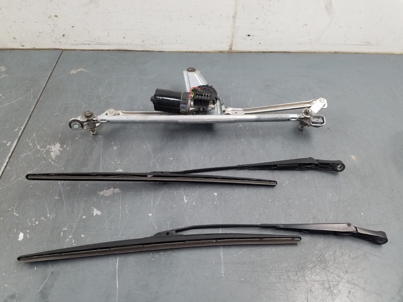 2008 Porsche 911 Turbo 997 Windshield Wiper Motor / Arms #8651 S6
