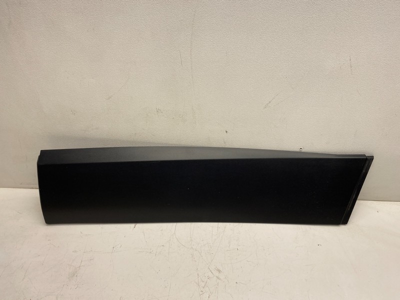 2014-2018 JEEP CHEROKEE LEFT REAR DOOR LOWER MOLDING TRIM COVER OEM