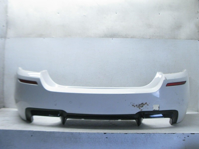 π 2011-2016 BMW M5 550i F10 REAR BUMPER COVER PARK ASSIST OEM