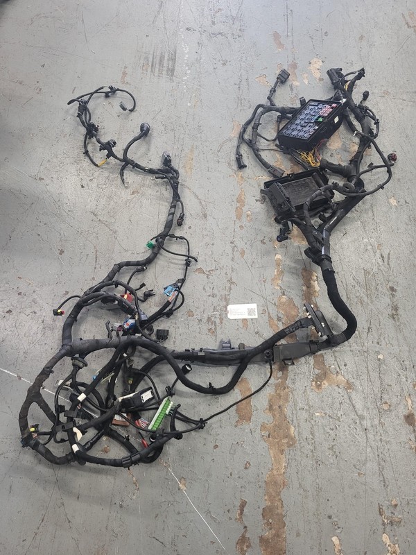 Used Oem Maserati Engine Bay Fuse Box Wiring Harness 2017 Quattroporte 3.0L AWD