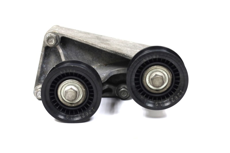 Rare GM LS3 Power Steering Removal – 12642401 Bracket + 2 Pulleys