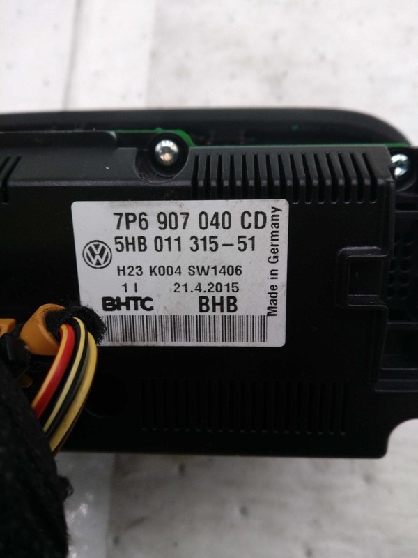 2015 Volkswagen Touareg A/C Selector Switch OEM 7P6907040CD Used 124K Miles