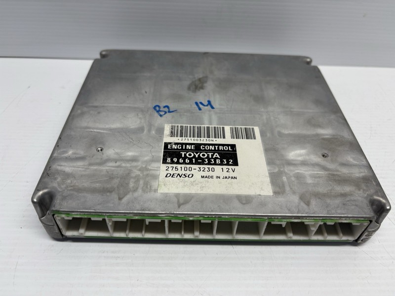 2004 2005 Lexus ES330 Engine Control Module Computer ECM ECU 8966133B32