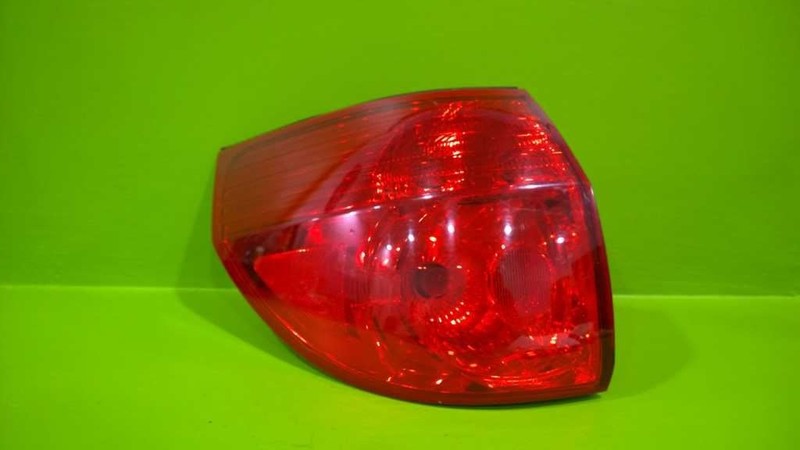 06 07 08 09 10 SIENNA DRIVER LEFT QUARTER MOUNT TAILLIGHT LAMP OEM 3321-48