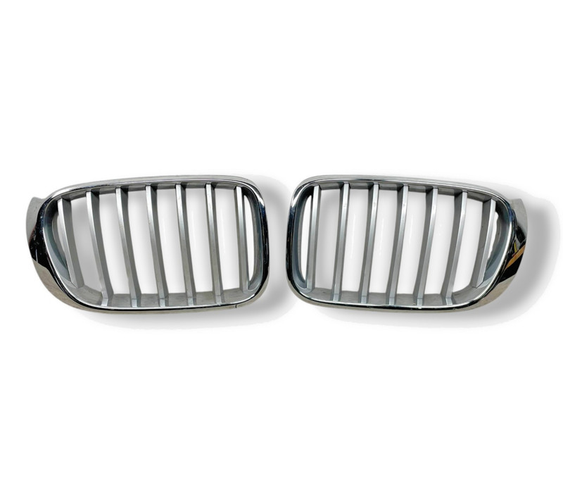 2011-2014 BMW X3 F25Front Left Right Center Kidney Grille Set Pair OEM