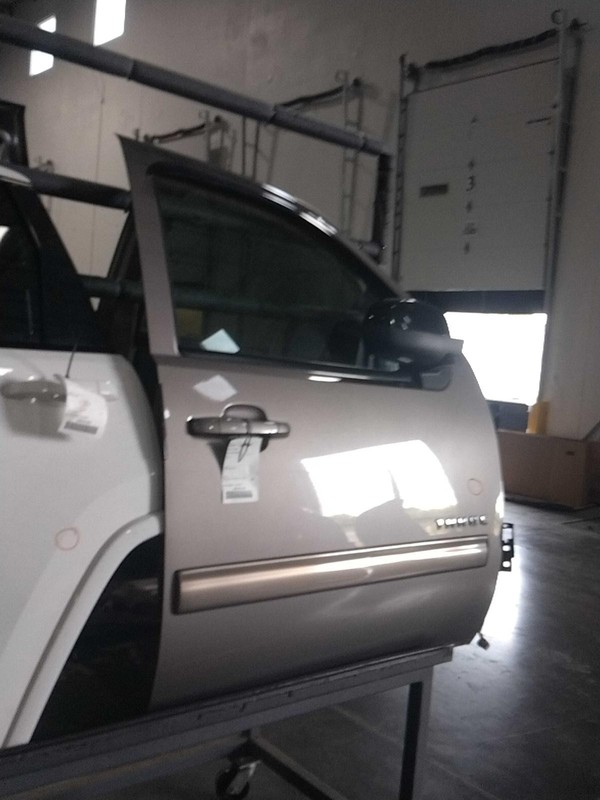 2012 Chevrolet Tahoe Right Front Door Grey 4DR SUV OEM Used Part 511145