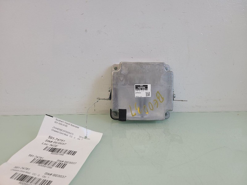 Chassis ECM Transmission Right Hand Inner Fender Fits 15-18 LEXUS RC350 581069