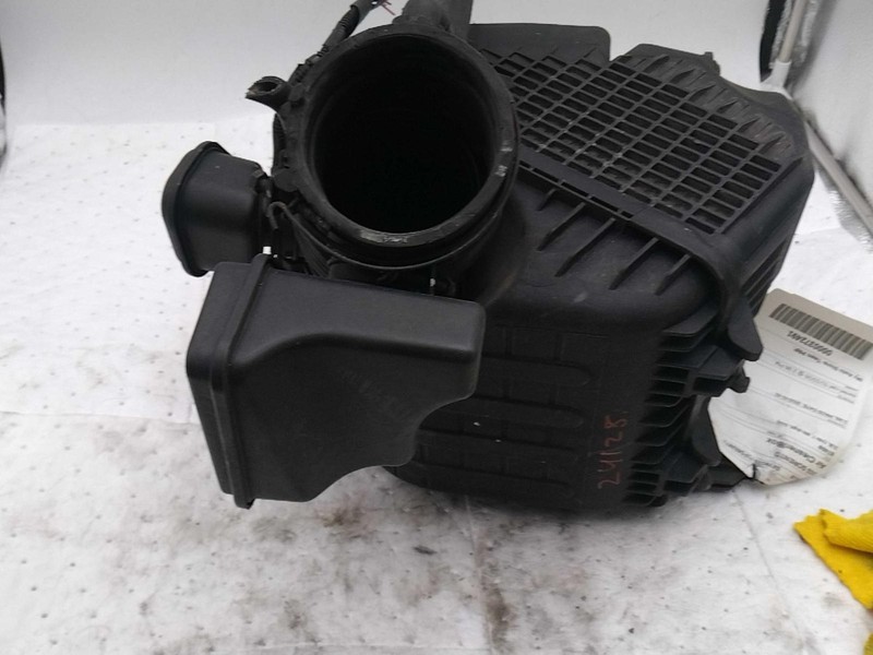 2015 KIA SORENTO Air Cleaner Assembly OEM 3.3L Maroon 108K Miles GDI
