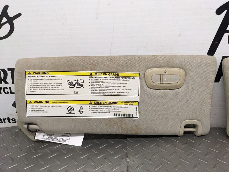 Passenger Right Sun Visor Illuminated Fits 14-18 CHEROKEE 1169662