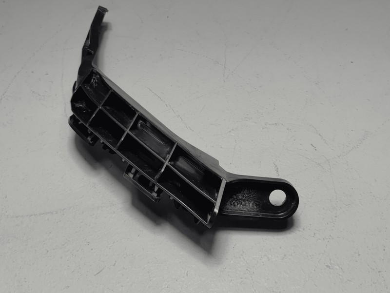 2019-2025 TOYOTA RAV4 REAR BUMPER PASSENGER SIDE UPPER SUPPORT BRACKET OEM