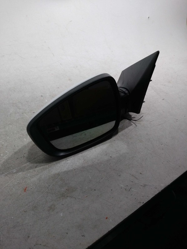 2016 Hyundai Elantra Left Door Mirror Assembly White OEM 62094 77K Miles