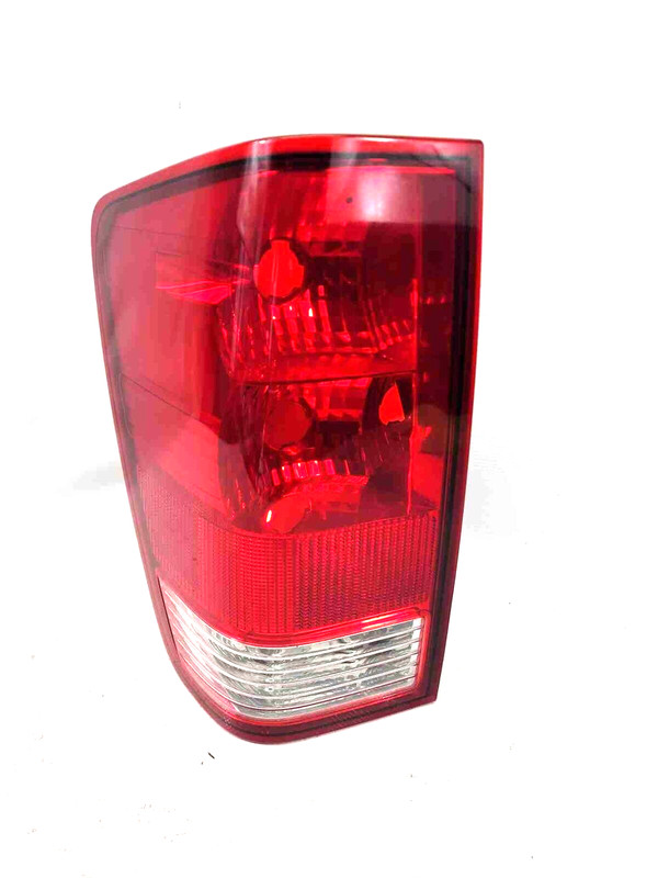 2004 Nissan Titan Crew Cab LH Driver Side Qoarter Panel Tail Light Assembly