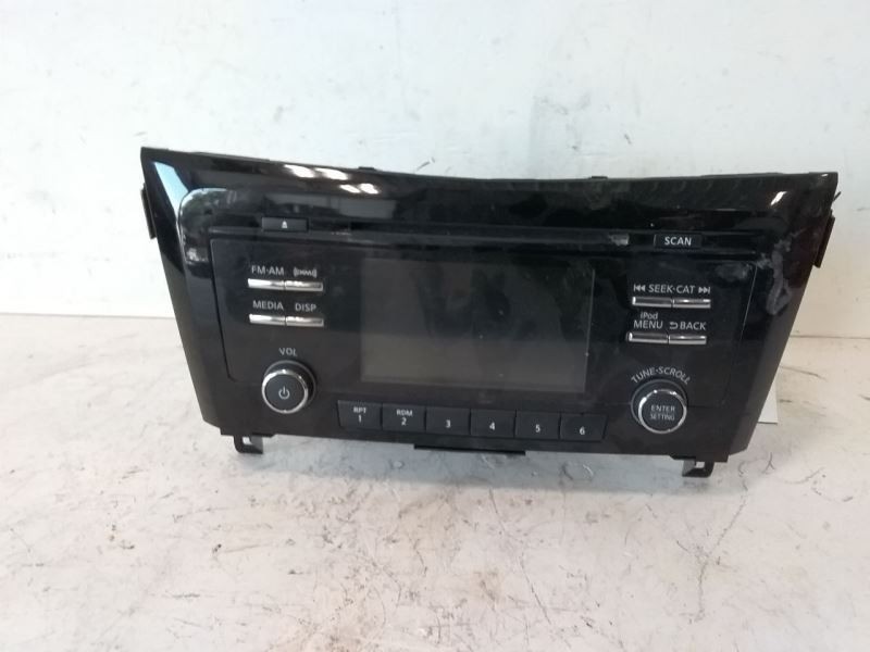 2017 Nissan ROGUE Radio Receiver w/o Navigation w/o Bose Audio System 281856FL0A