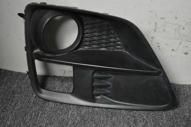 2015-2017 Subaru Bezel LH Left 57731VA010