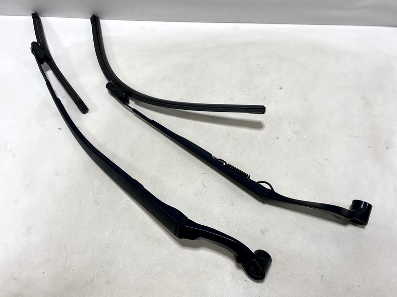 14-23 INFINITI Q50 FRONT LEFT & RIGHT WINDSHIELD WIPER ARM PAIR SET OF 2 OEM