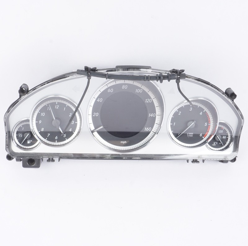 2013 Mercedes W212 E350 Bluetec Instrument Cluster Speedometer 2129001814 OEM
