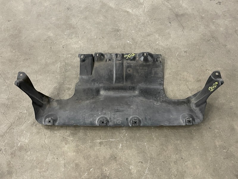 2011-2014 Porsche Cayenne S Front Engine Splash Shield Cover Guard 4.8L 1596 OEM