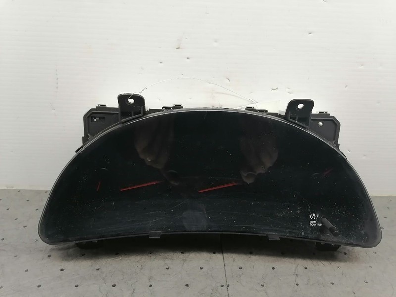 Speedometer Cluster MPH VIN F 5th Digit 4 Cylinder Fits 10-11 CAMRY 1506549