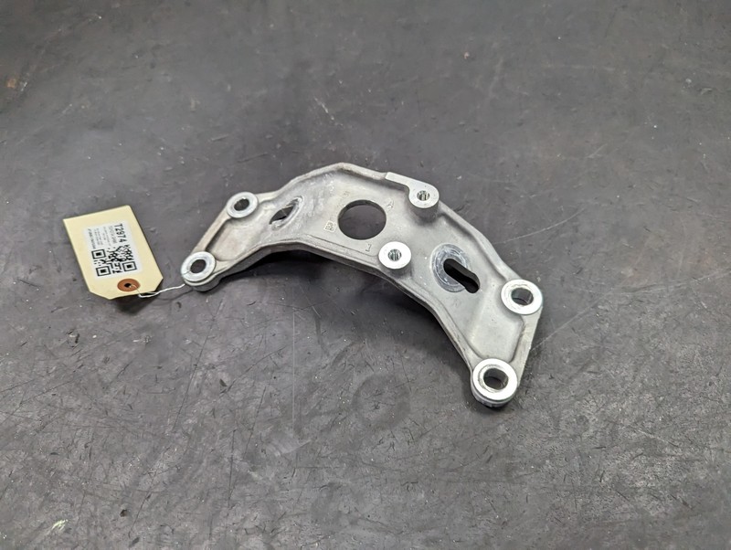 Rear Engine Mount Bracket 2022 Toyota GR86 SU003-09058 2023