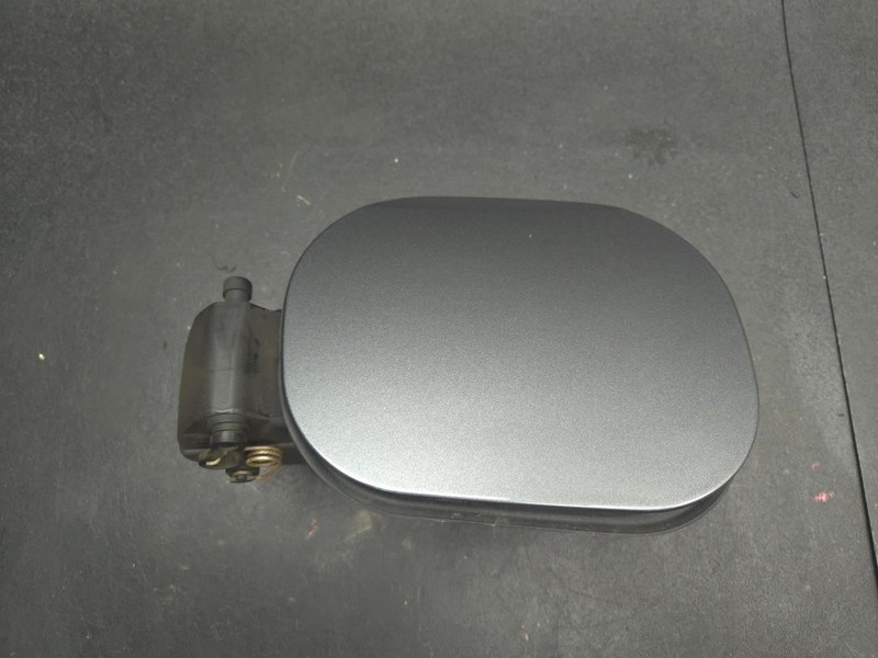 Fuel Filler Door w/ Housing 2025 Nissan Kicks 78832-7LG0A 2026