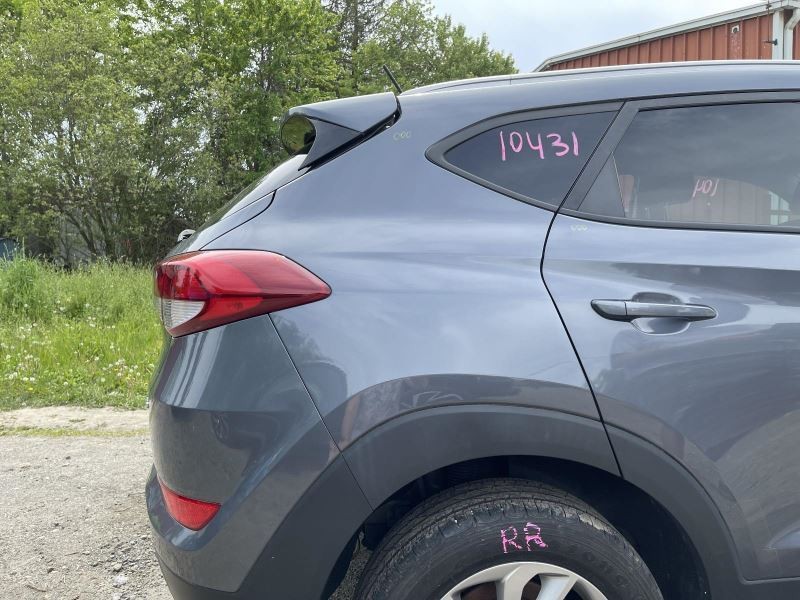 16-18 HYUNDAI TUCSON RIGHT QUARTER PANEL GRAY PC: TRY 116K 2.0L AWD -SE- 45578