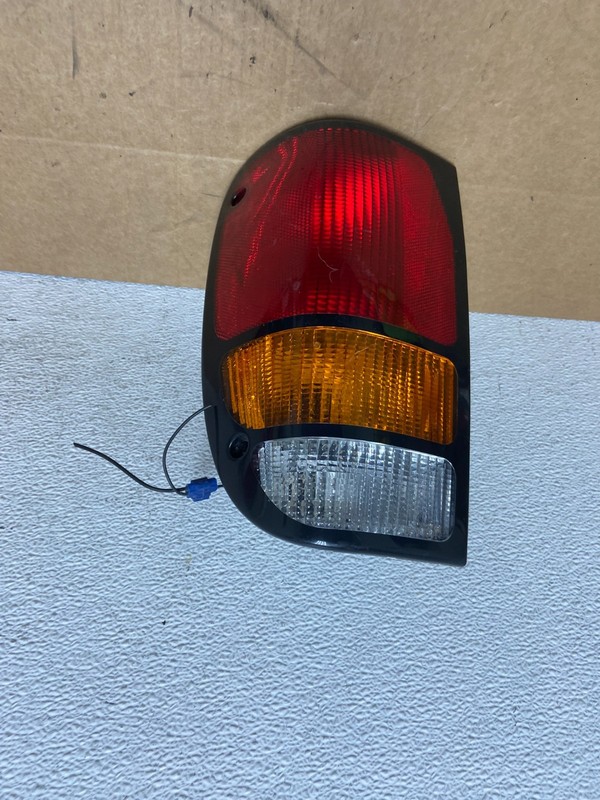 1994 2000 Mazda B3000 Left Driver Side Tail Light OEM ad6007 DG