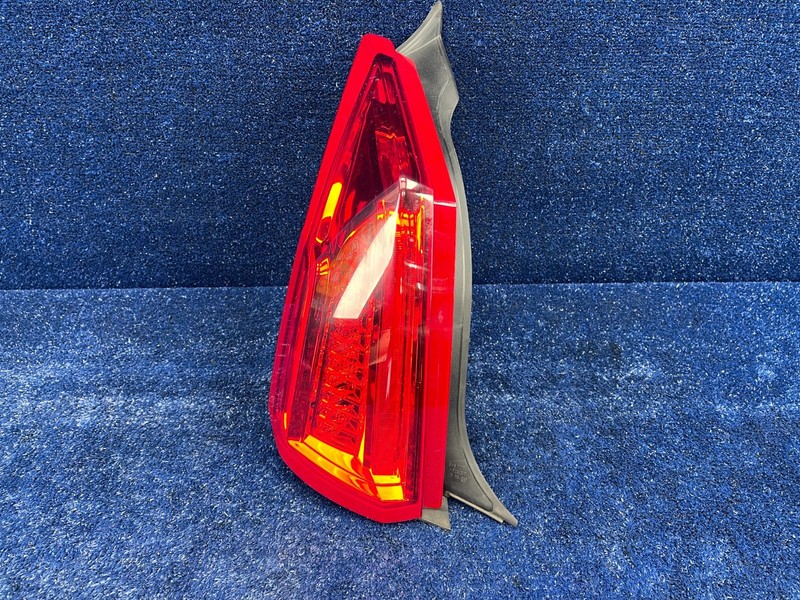 2014-2019 Cadillac CTS Taillight Lamp Driver Left 20896553 OEM