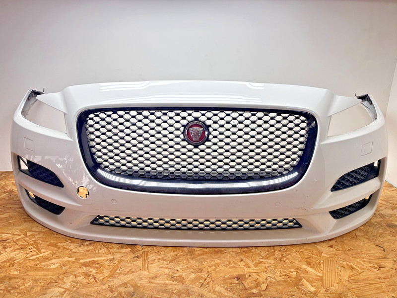 17–20 Jaguar F-Pace Front Bumper Cover W Grilles Park Sensors Assembly White OEM