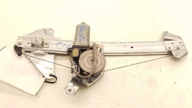 00-04 TOYOTA AVALON XL PASSENGER SIDE REAR DOOR WINDOW REGULATOR