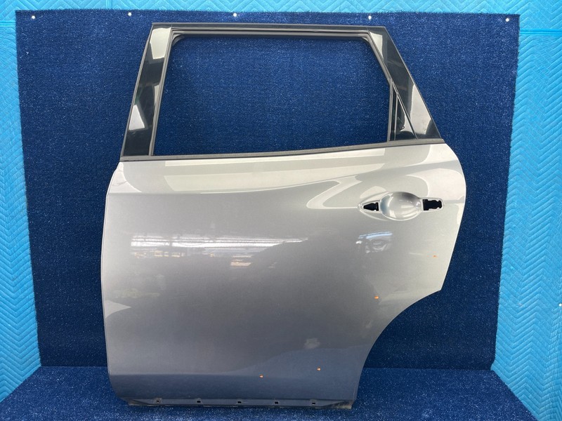 2017–2020 Nissan Pathfinder Rear Left Door Shell OEM (Silver)