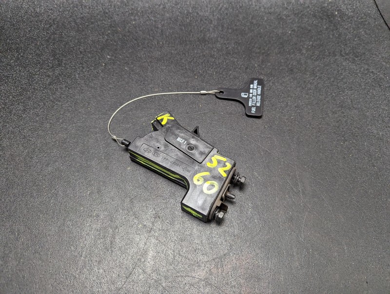 Fuel Filler Door Lock Actuator 2018 Kia Optima 81590-2T000 2016 2017 2019 2020