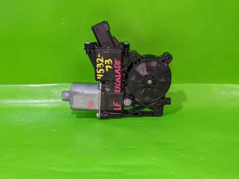 15-20 ESCALADE DRIVER LEFT FRONT WINDOW MOTOR OEM 4532-73