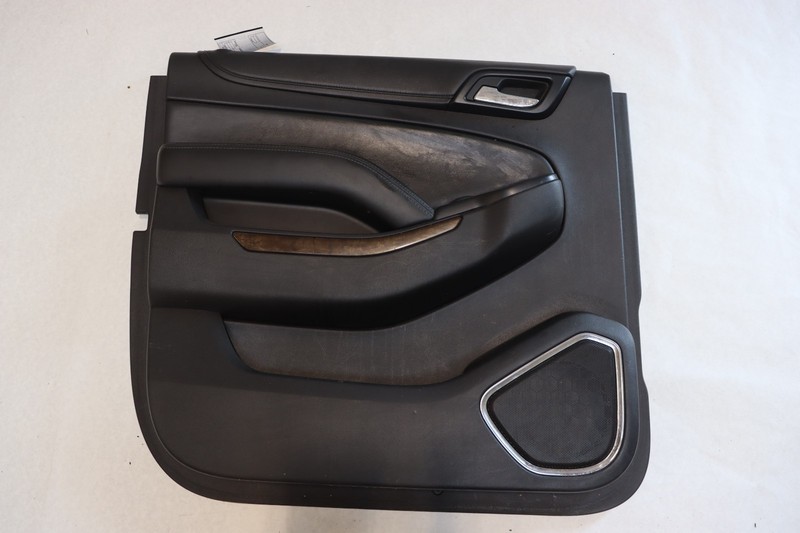 2015-2020 CHEVY/GMC SUBURBAN 1500 REAR LEFT SIDE DOOR PANEL TRIM COVER OEM