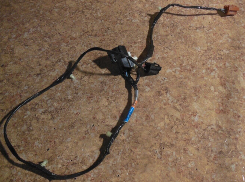 2004 Ford Mustang 3.9L 3.9 L Center Console Storage Compartment Wire Harness 03
