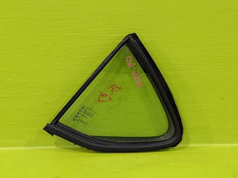 17 18 19 20 MIRAGE DRIVER LEFT REAR VENT GLASS OEM 3856-60