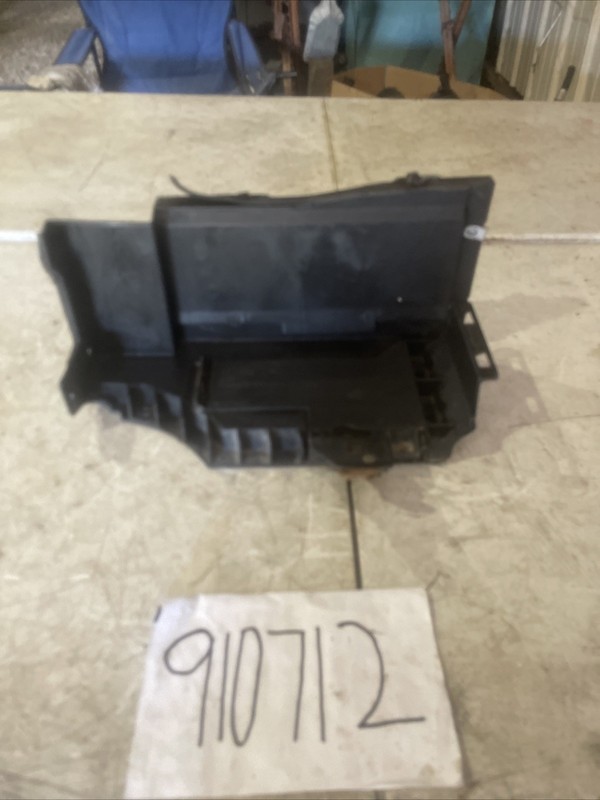 2004 - 2009Cadillac SRX 3.6LBATTERY TRAY BOX TIE DOWN