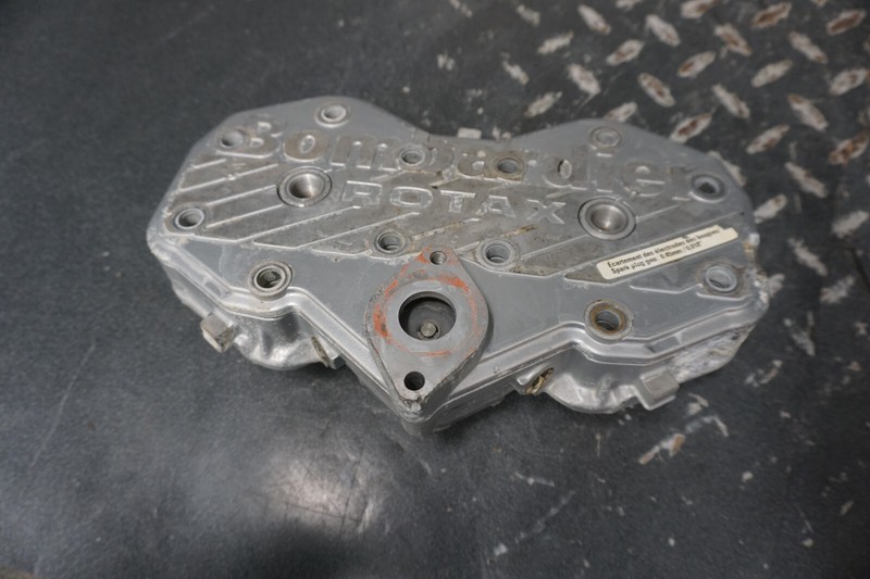 2002 Ski-Doo OEM Cylinder Head w/ Cover & Thermostat Ass'y Summit 700