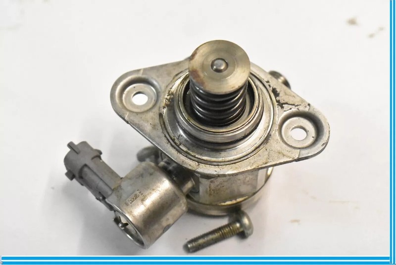 10-14 Jaguar X351 XJ XF Engine Fuel Gas High Pressure Pump 8W939D376AE OEM
