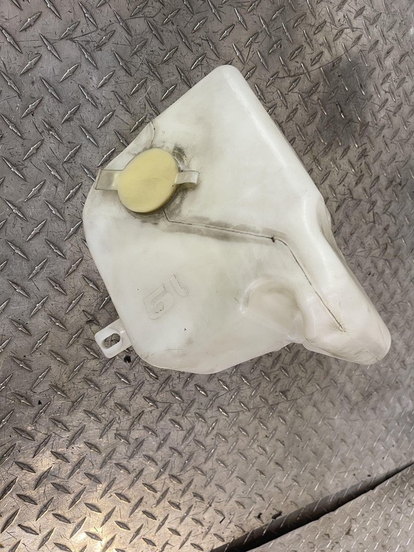 92-99 BMW E36 Z3 WINDSHIELD WASHER FLUID RESERVOIR BOTTLE USED OEM 5 LITER