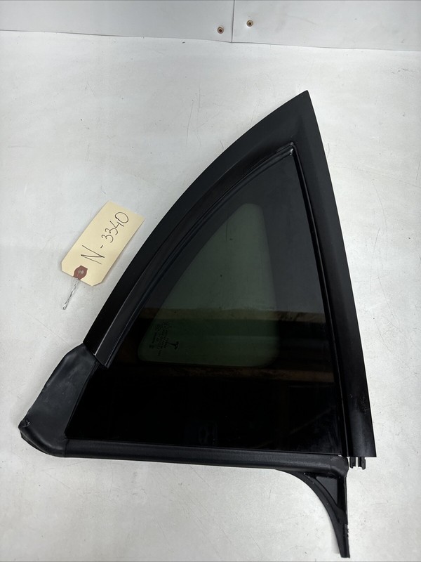 2020-23 TESLA MODEL Y REAR RIGHT PASSENGER RH SIDE QUARTER GLASS WINDOW 3340 B65