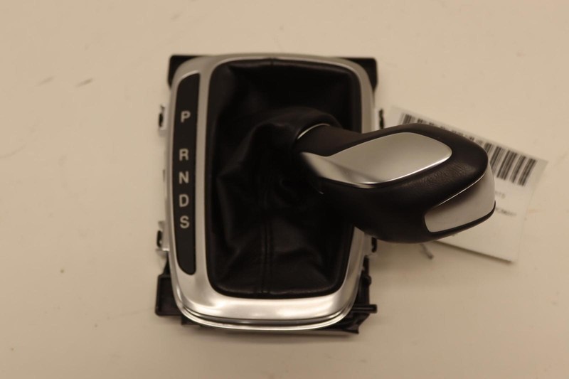 2015-2018 FORD EDGE AUTOMATIC TRANSMISSION GEAR SHIFTER KNOB BOOT TRIM OEM