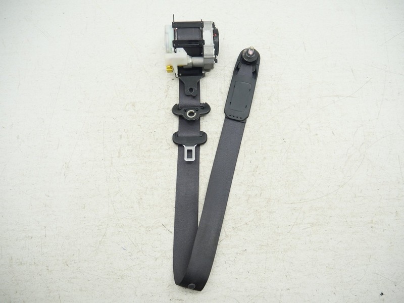 2005-2006 Acura RSX Type S Right Front Seat Belt Retractor Assembly RH 04814S6MA