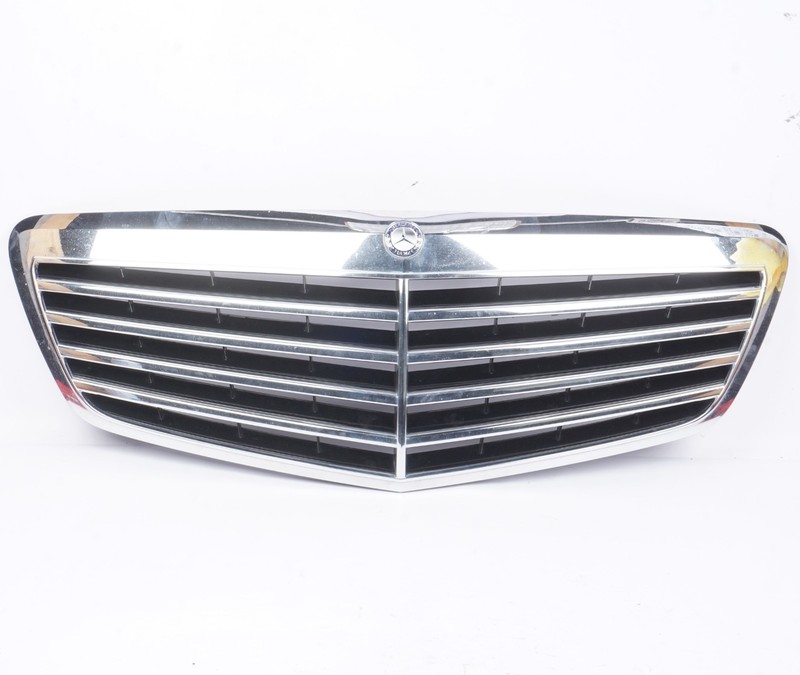 2010 - 2013 Mercedes W221 S550 S63 AMG Hood Radiator Grill Grille 2218800483 OEM