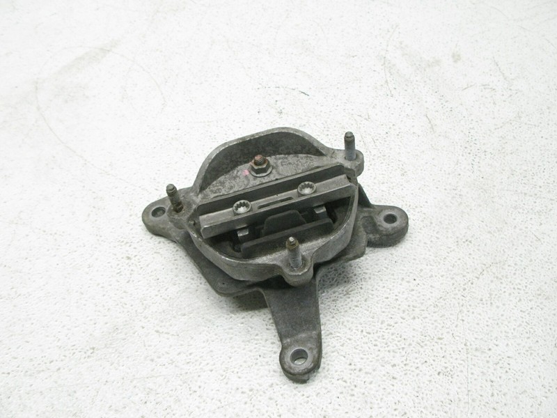 08-18 AUDI 8T A5 A4 S4 S5 QUATTRO AUTOMATIC TRANSMISSION MOUNT BRACKET OEM 10272