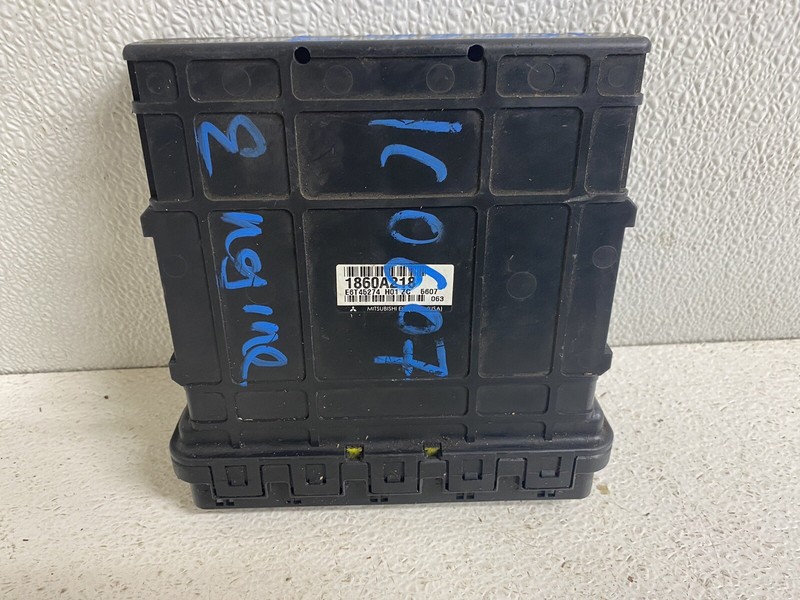 2006 Mitsubishi Eclipse 2.4 Auto thru 1/31/06 Engine Computer Ecu Pcm E6T45274