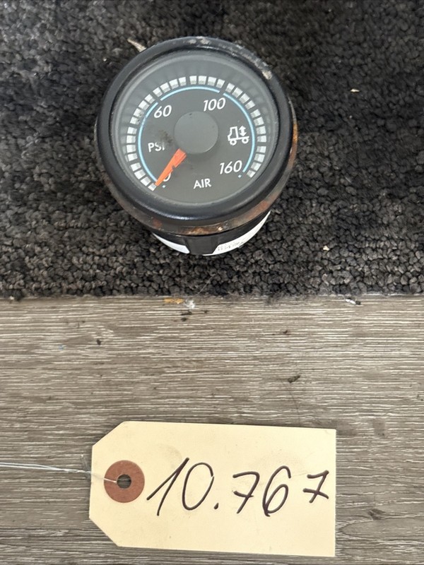 FREIGHTLINER AIR PRESSURE GAUGE Missing P/N
