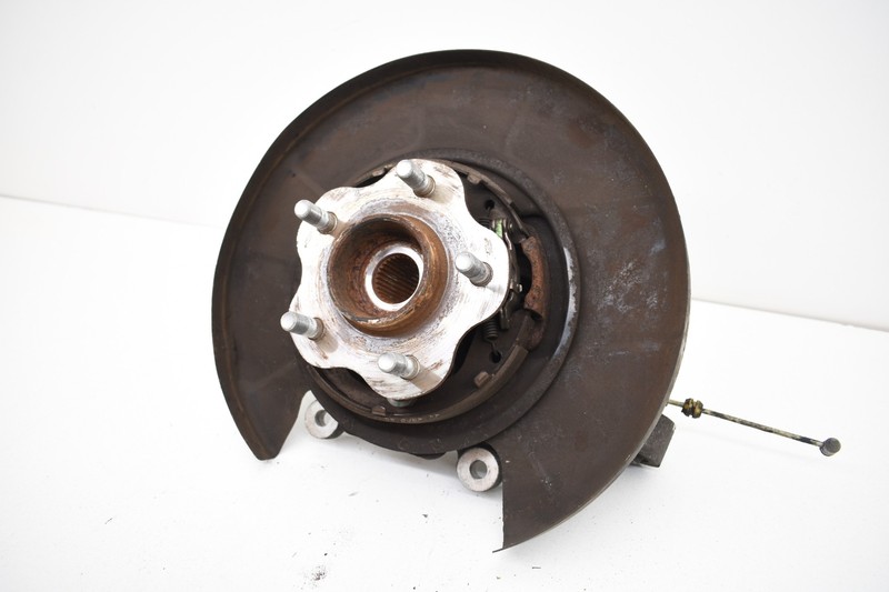 2006 Nissan Z33 350Z Rear Driver Left Suspension Knuckle Axle Housing OEM KW50